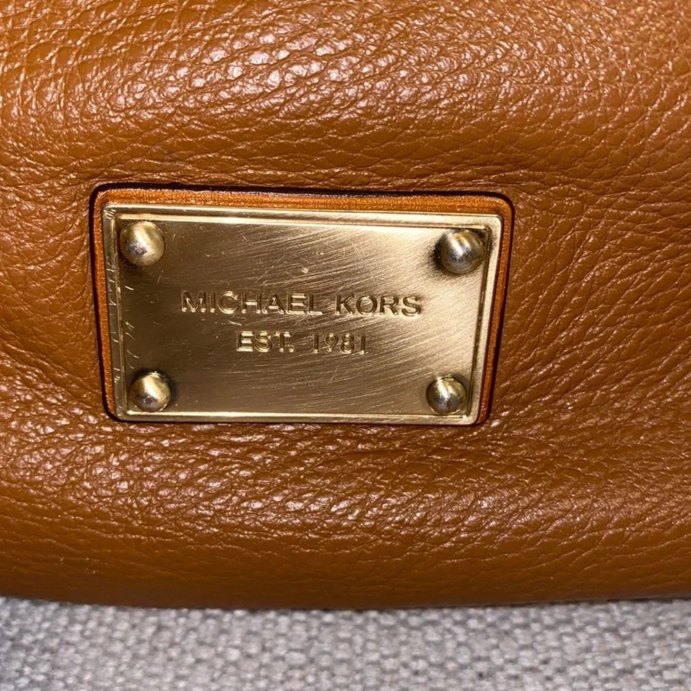 Michael Kors purse - Picture 2 of 4